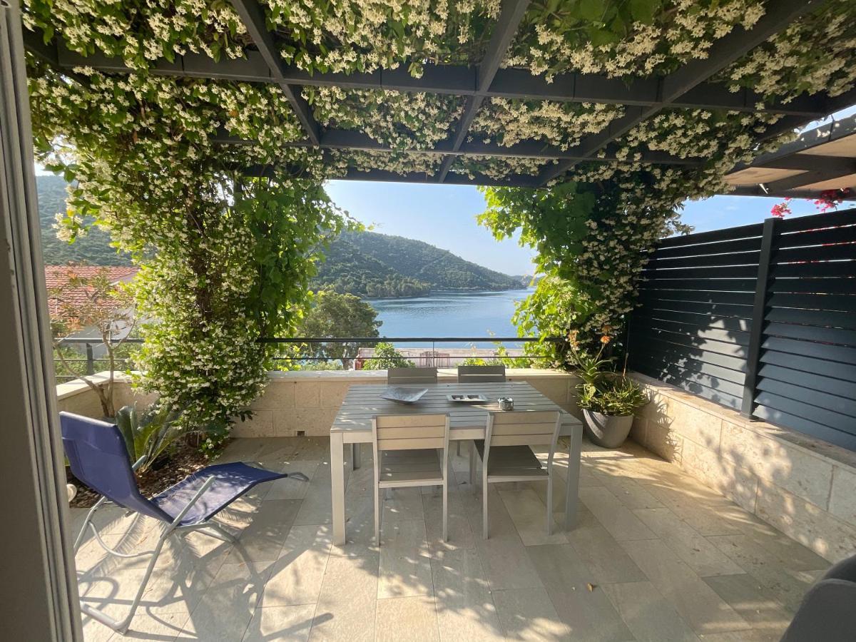 Villa Iva Lastovo Uble Eksteriør billede
